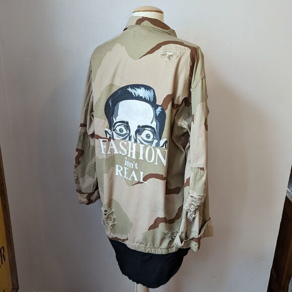 Reworked Painted Camouflage Camo Jacket Size L - Picture 8 of 8